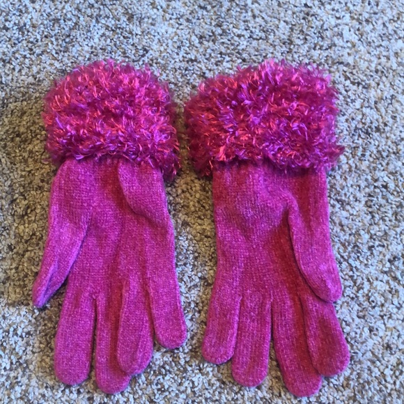 NWOT Hot pink hat scarf and gloves.Cejon brand. - Picture 7 of 11